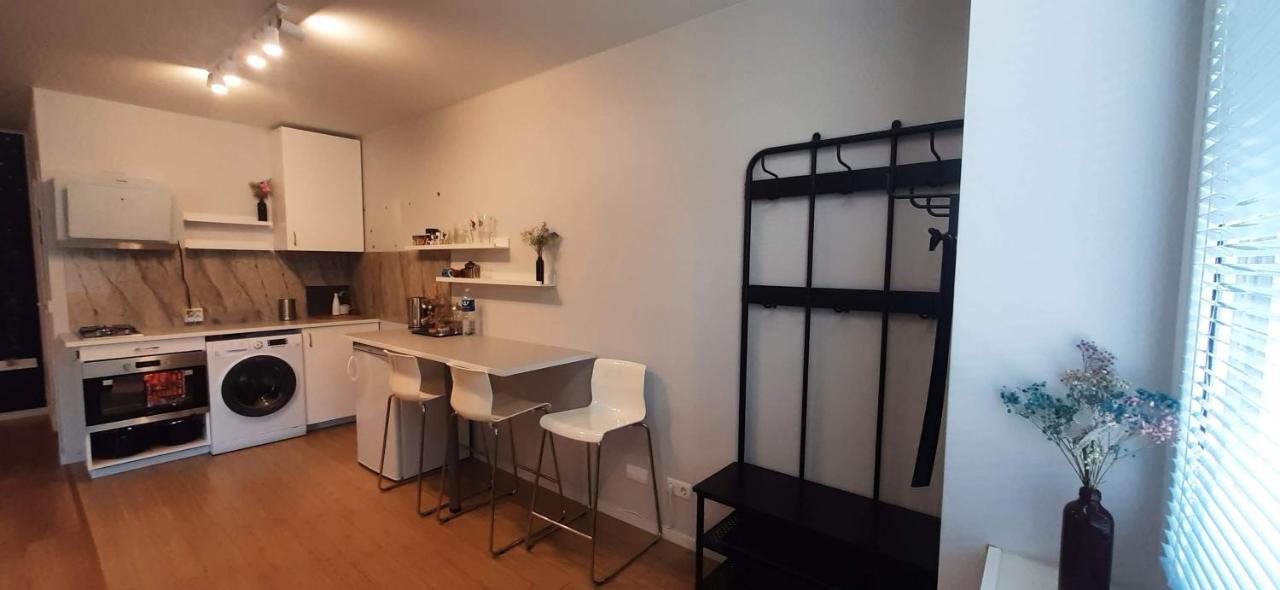 Elite Flats Two Bedroom Utena Exteriör bild